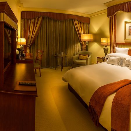 Peermont D'Oreale Grande At Emperors Palace Kempton Park Exterior foto