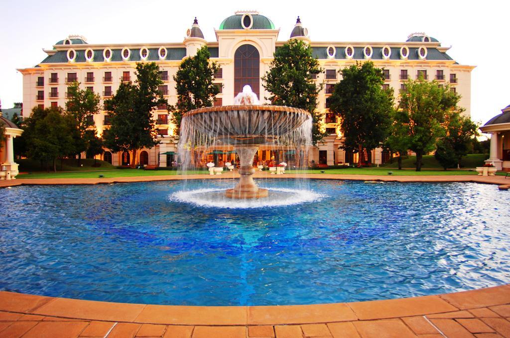 Peermont D'Oreale Grande At Emperors Palace Kempton Park Exterior foto