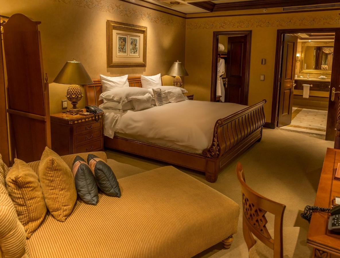 Peermont D'Oreale Grande At Emperors Palace Kempton Park Exterior foto